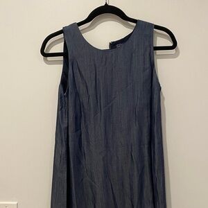 GAP women’s xs gray dress!